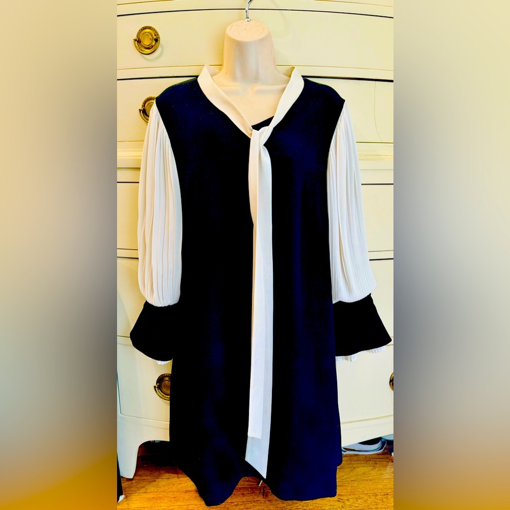 EDWARD ACHOUR PARIS BLACK TRUMPET SLEEVE DRESS SIZE 38